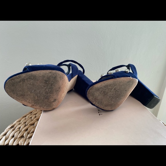 Loeffler Randall Elayna - Picture 3 of 6